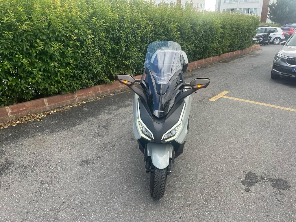 Honda Forza 250 Gri - 9