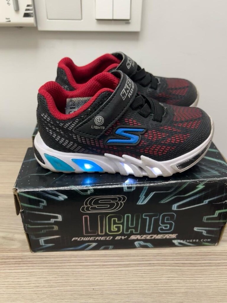 24 Numara Işıklı Skechers Çocuk Ayakkabısı - 3