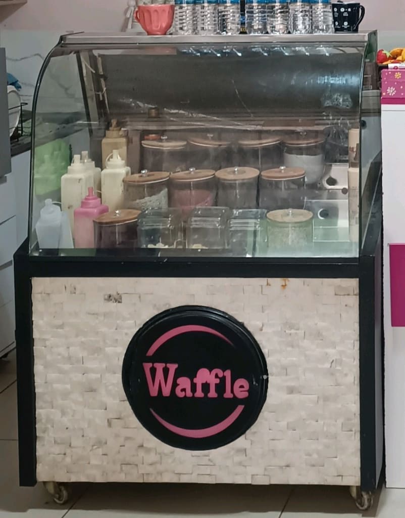 waffle dolabı waffle makinesi ........