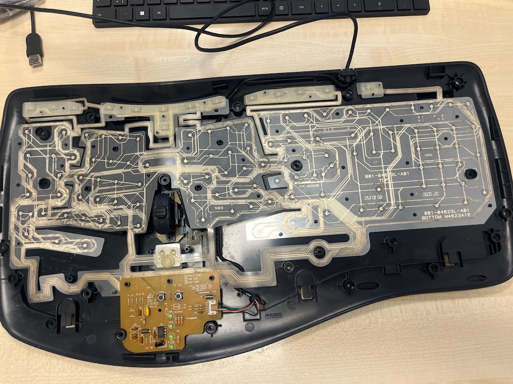 Microsoft Natural 4000 Ergonomik Klavye USB TürkçeQ Orjinal - 4