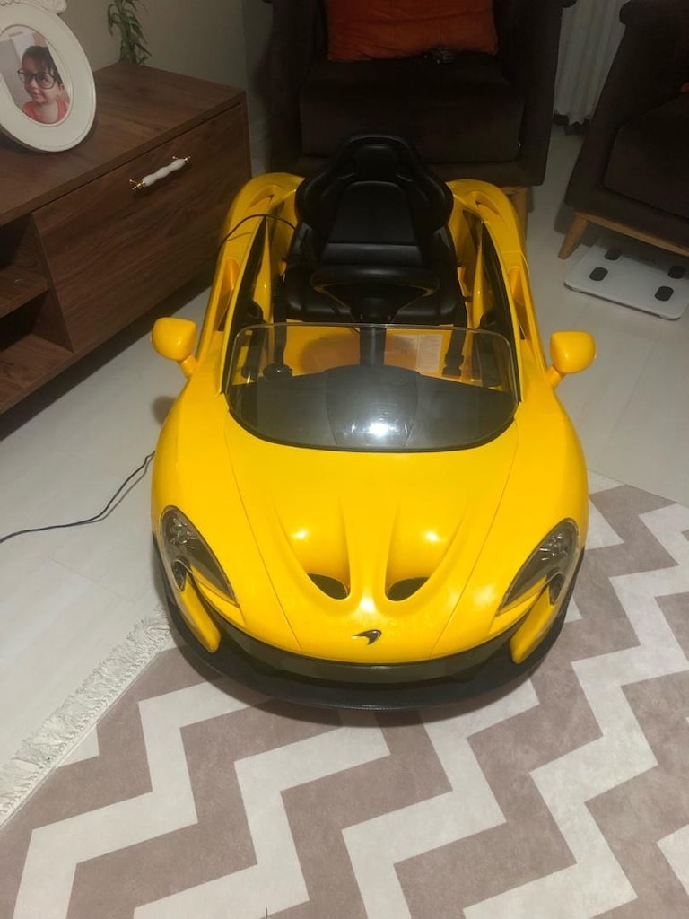 Maclaren P1 akülü araba - 3