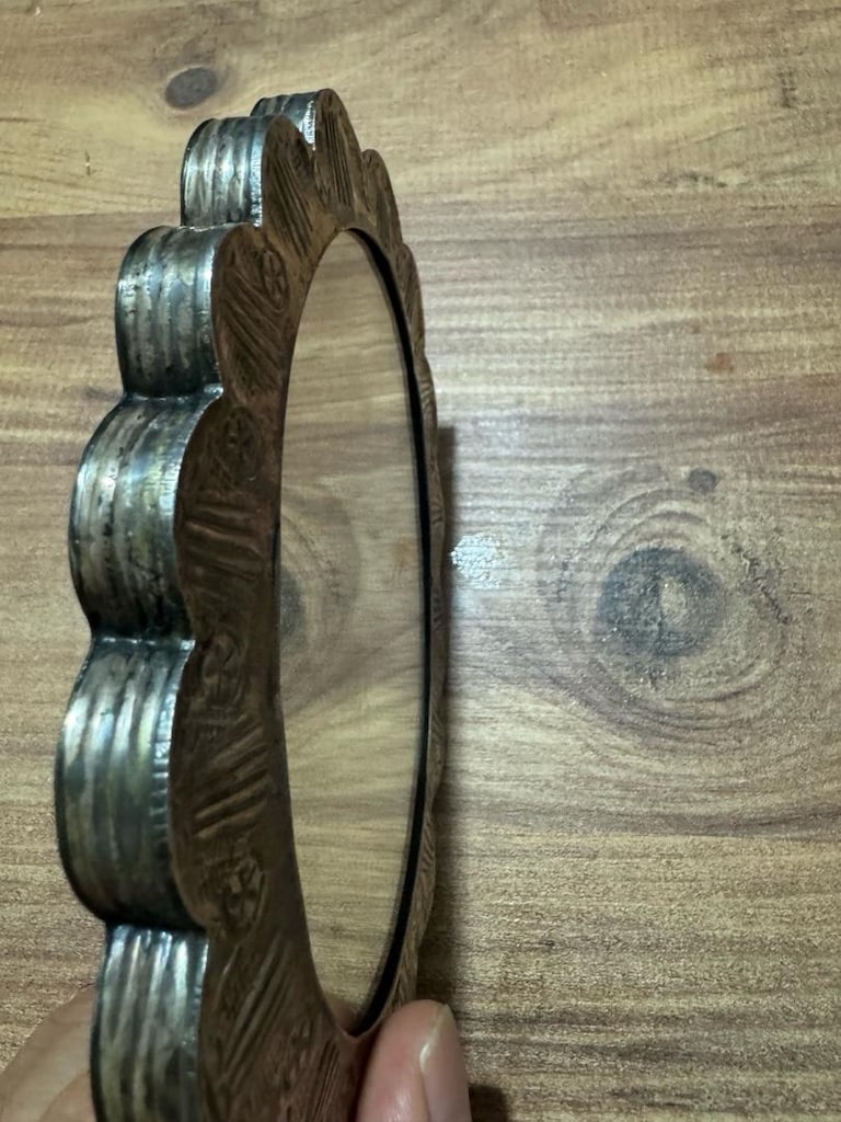 Eski Alman Gümüşü (Alpaka) Kabartma Duvar Aynası - 9