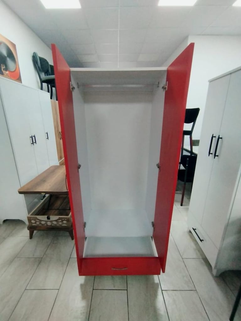 Tertemiz sorunsuz iki kapaklı gardrop - 2