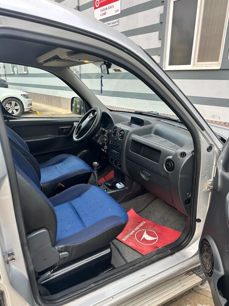 Peugeout partner - 7