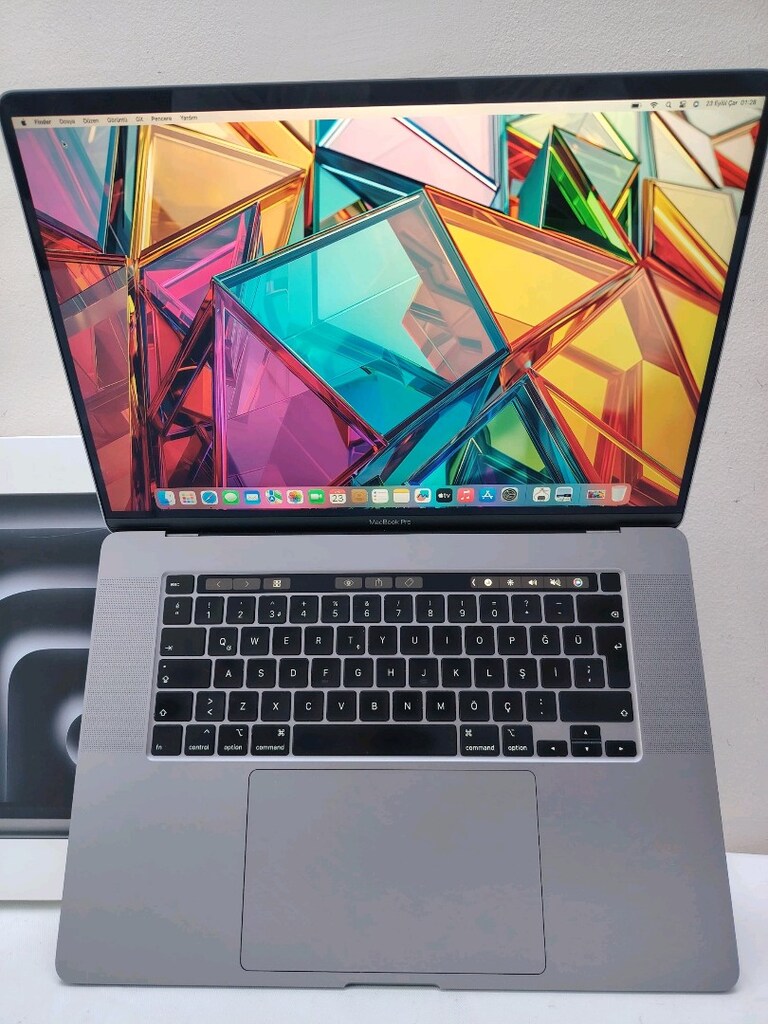 MacBook PRO İ9 İŞLEMCİ 16 İNÇ 1TB SSD 16GB RAM 4GB GPU - 8