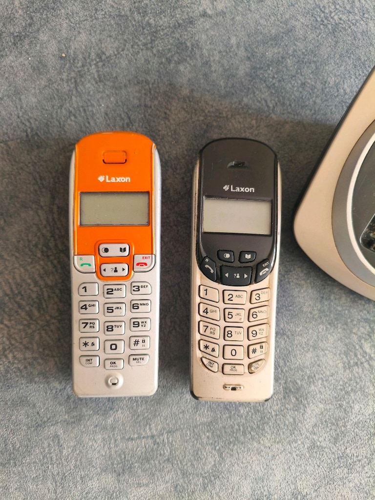 2 Tane Kablosuz Telefon Belirsiz - 2