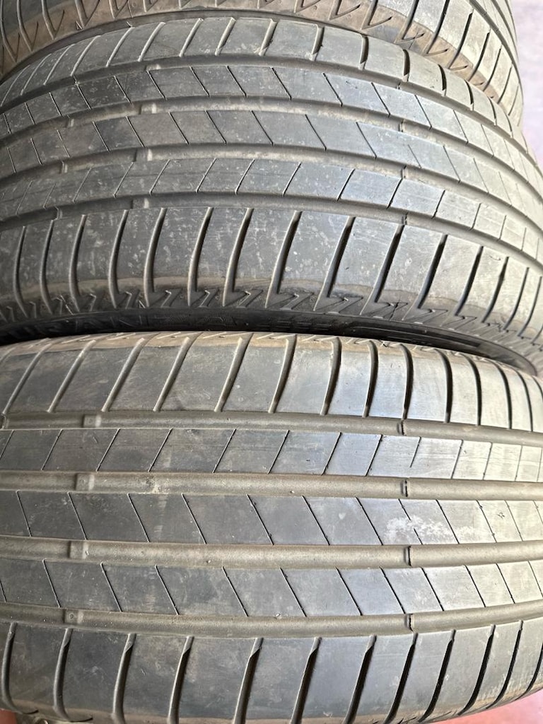 225 55 17 BRIDGESTONE… - 2