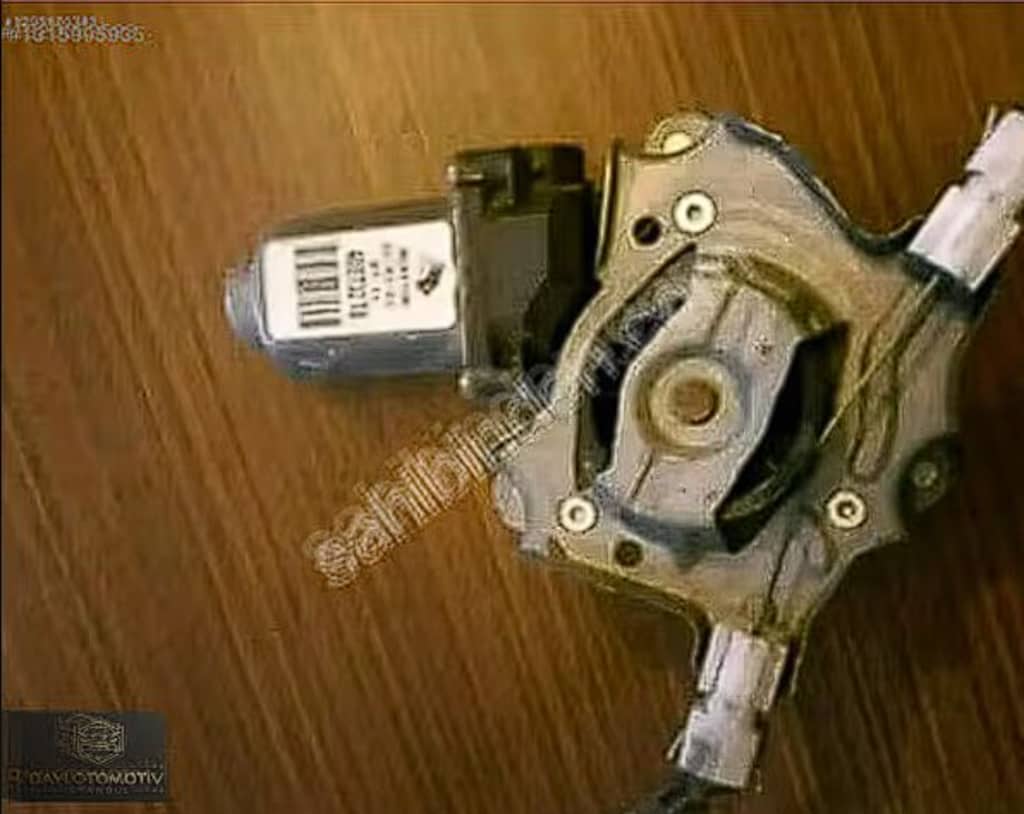 RENAULT SCENİC 1SAĞ ÖN KAPI CAM MOTORU KRİKO VE TESİSATI - 2