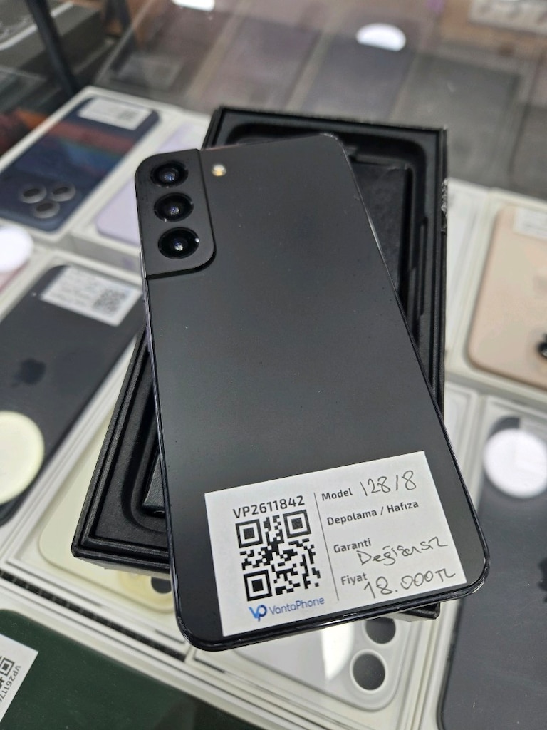 Samsung s22 128 Gb 8 RAM kutu faturalı Tertemiz - 3
