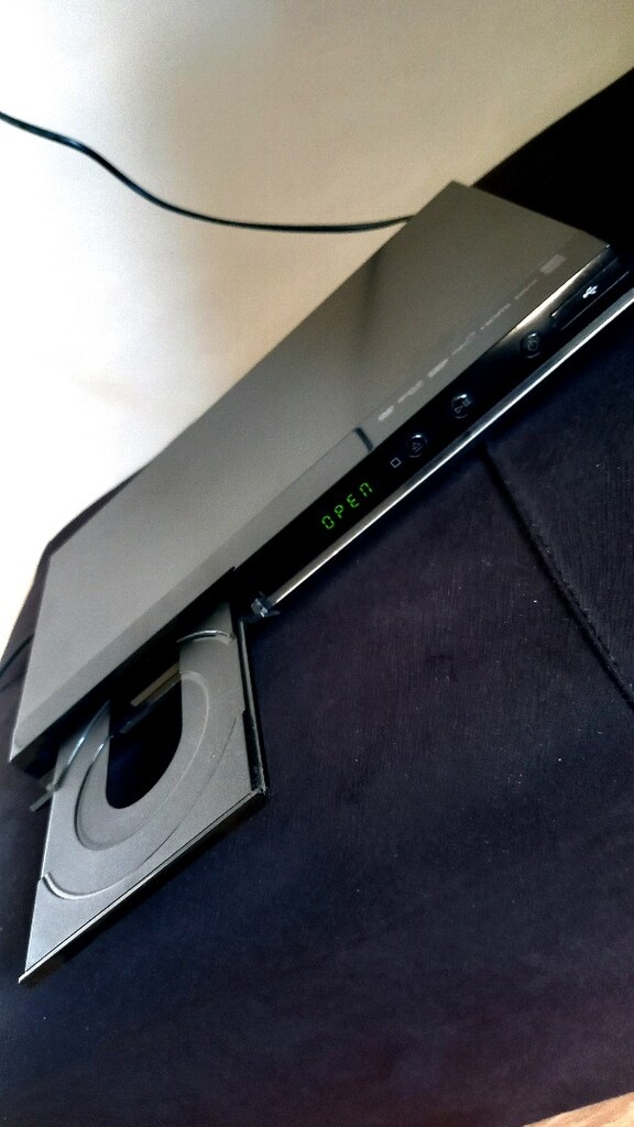 SAMSUNG DVD player - 4