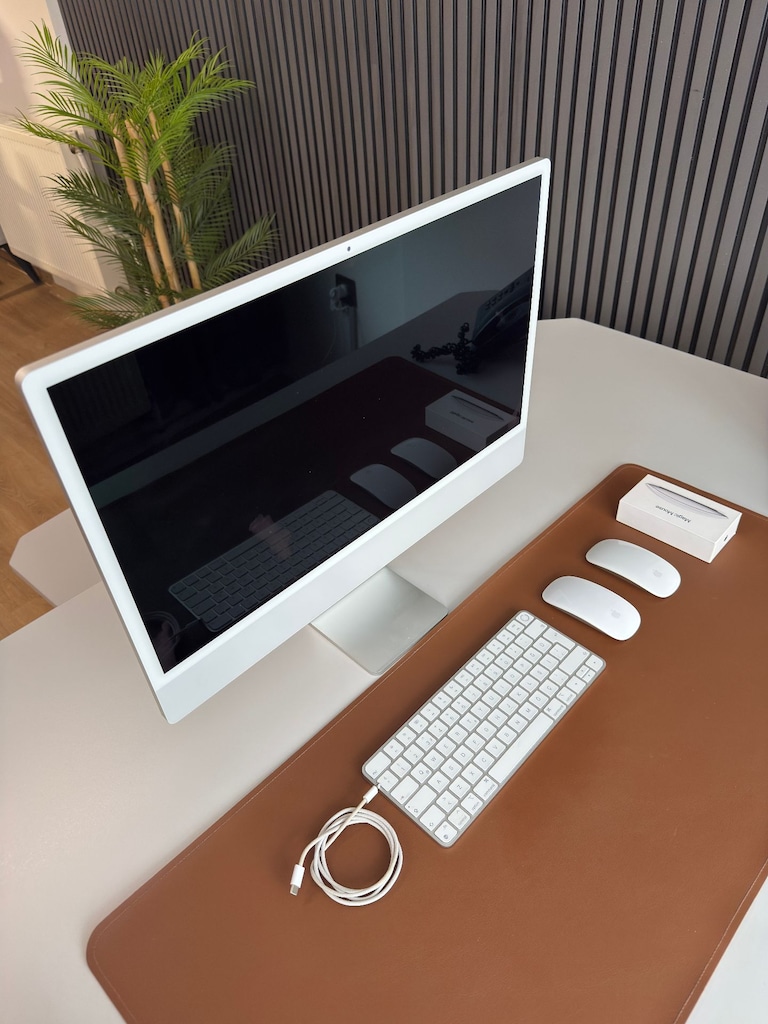 Apple iMac 24 M3 8 CPU 10 GPU 8 GB RAM 256GB SSD