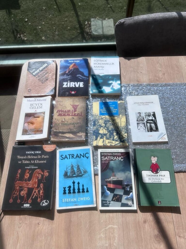 Kitap Çeşitleri - 4