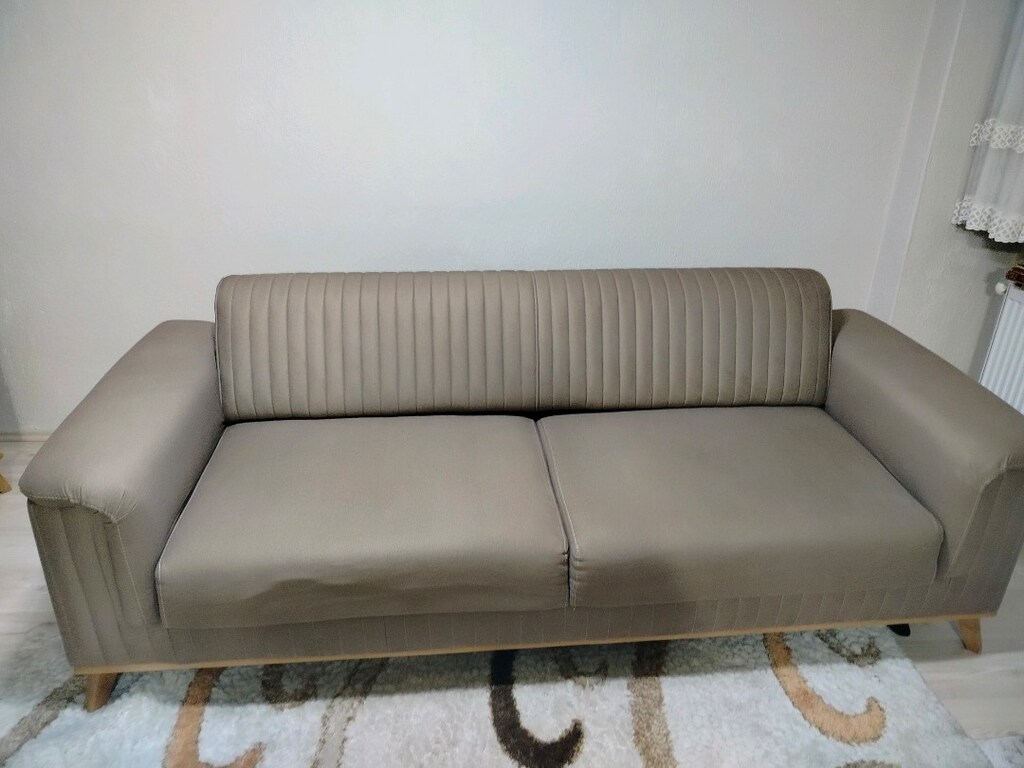 koltuk takımı 3 lü 3 adet en başlıklar dahiln230 cm oturma alanı 180 - 17