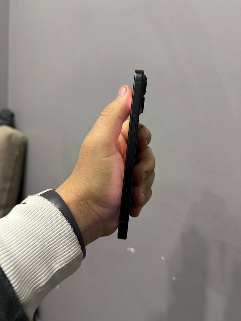iPhone 15 128 gb hatasız - 2