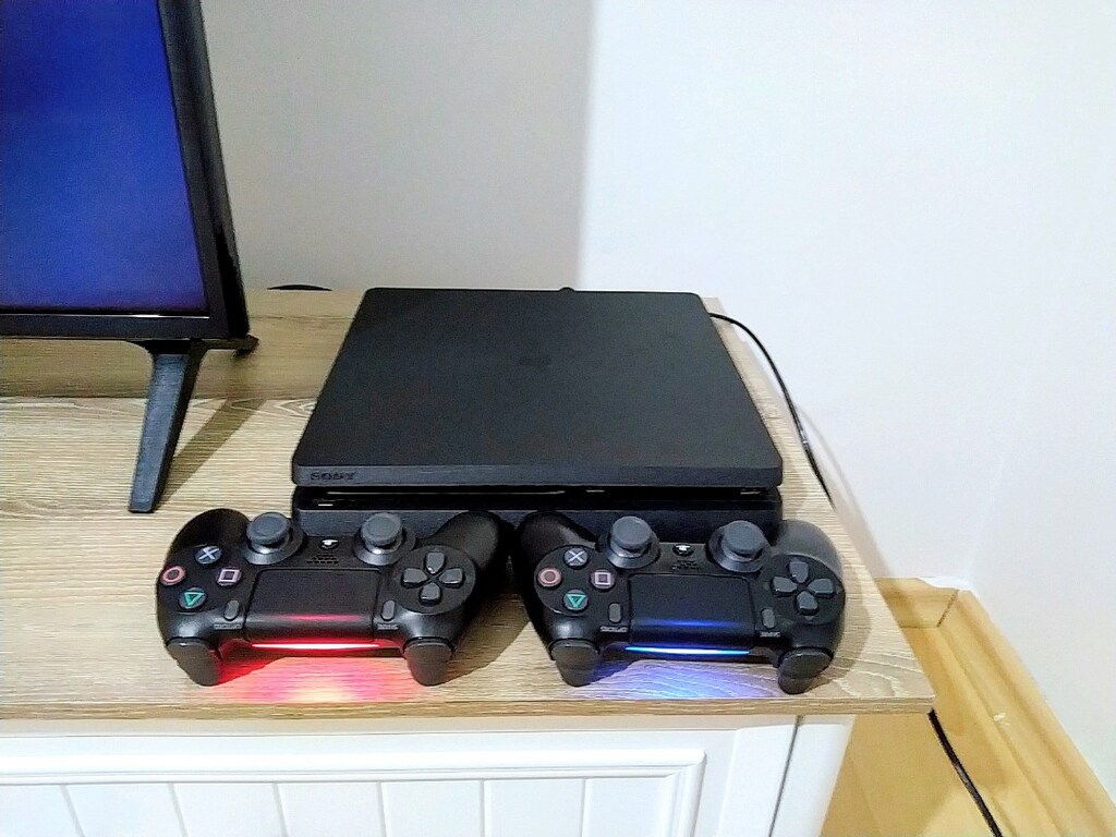 KIRIK Ps4 slim 900 OYUN - 2