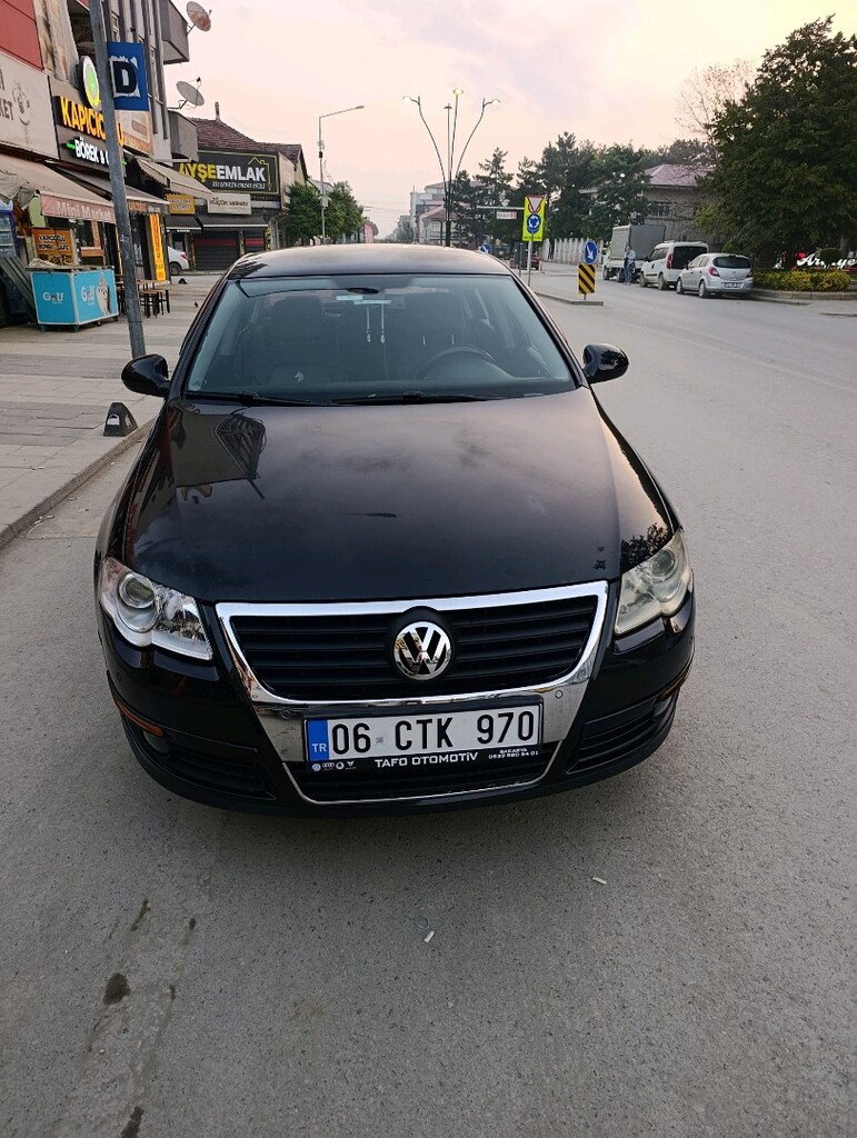 VW Passat 1.6 FSI Benzinli - 2