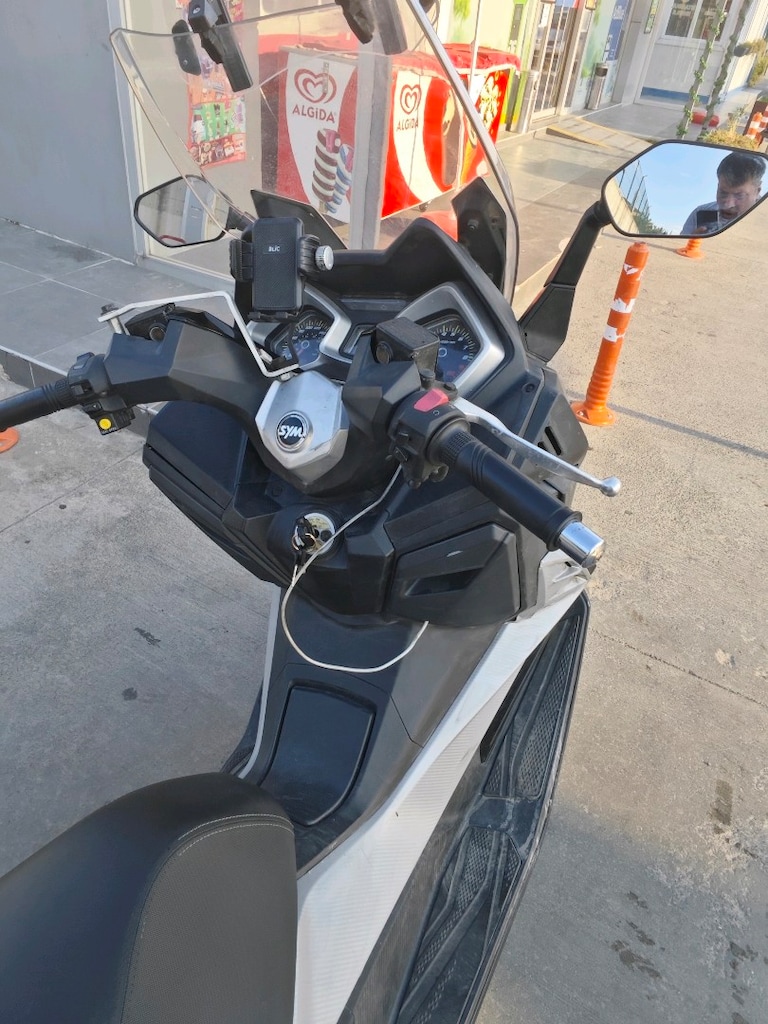 SYM cruisym 250 temiz kazasız - 3
