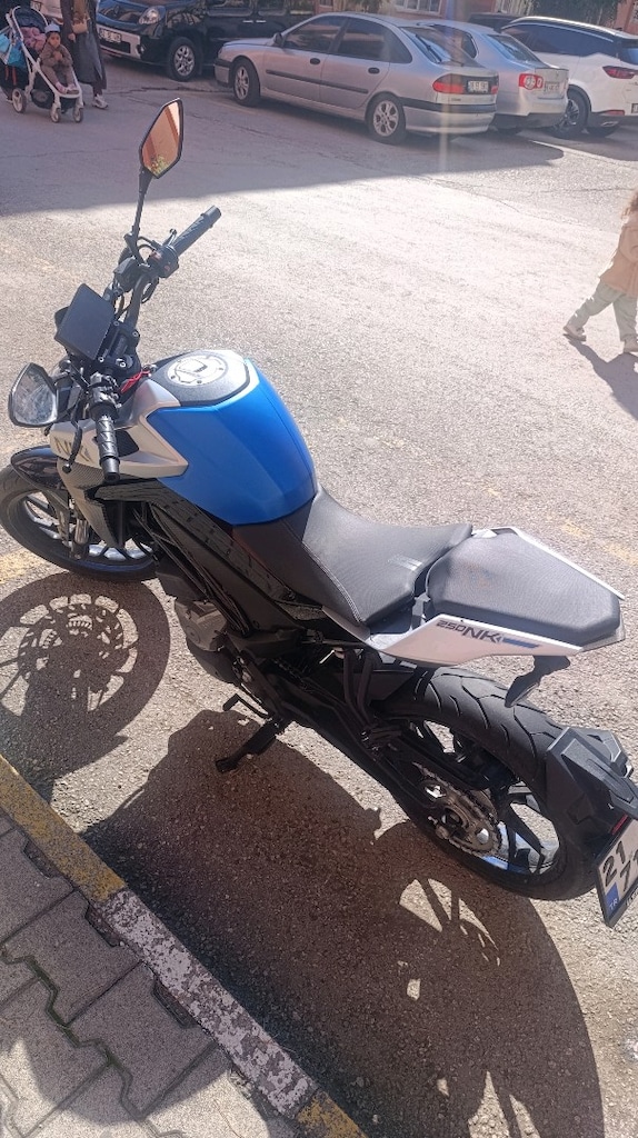 CF MOTO 250 NK - 2