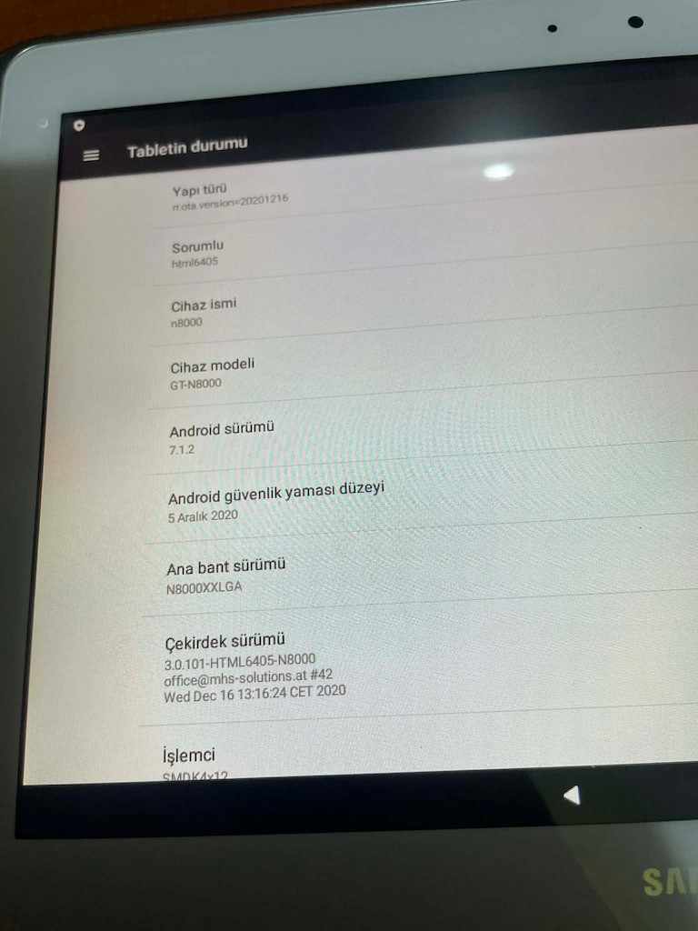 Samsung N8000 10.1" Tablet - 8