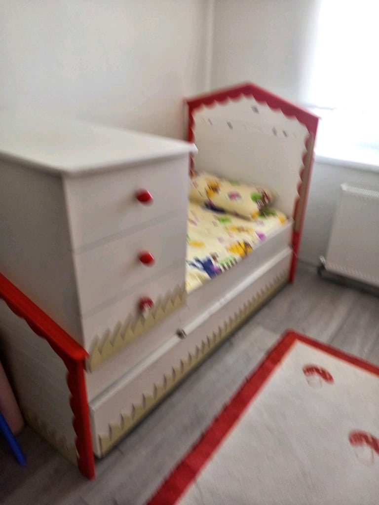Özel yapım MDF çocuk odası - 2
