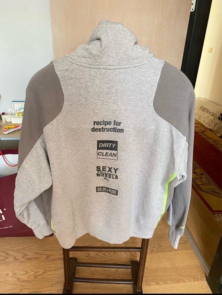 PUMA. Gri Baskılı Kapüşonlu Sweatshirt - 3
