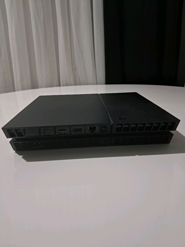 İlk Sahibinden Sorunsuz PS4 + 3 Kol - 3