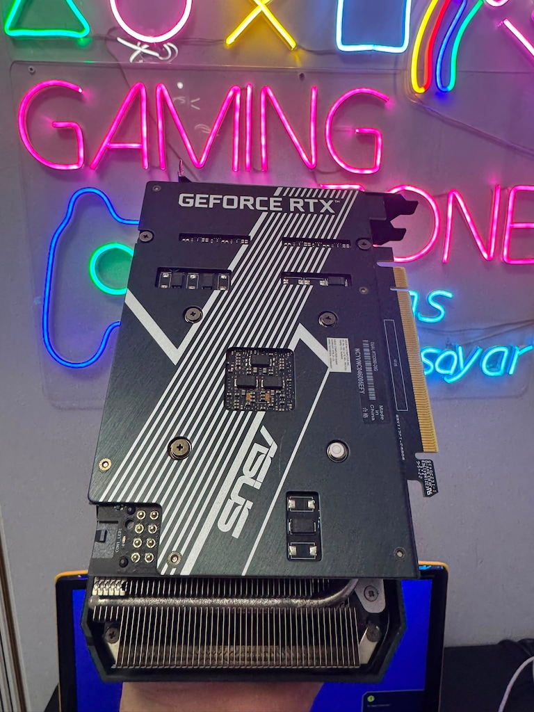 ASUS DUAL GeForce RTX 3050 OC 8GB GDDR6 Nvidia Ekran Kartı - 2
