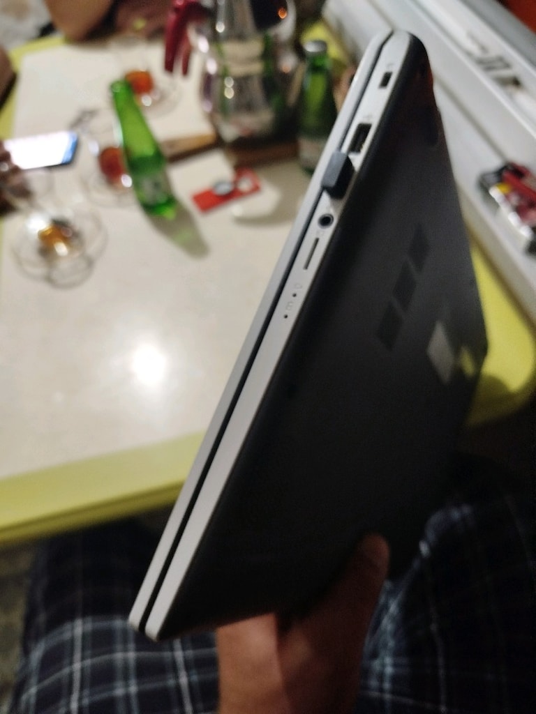 ASUS diz üstü bilgisayar. - 5