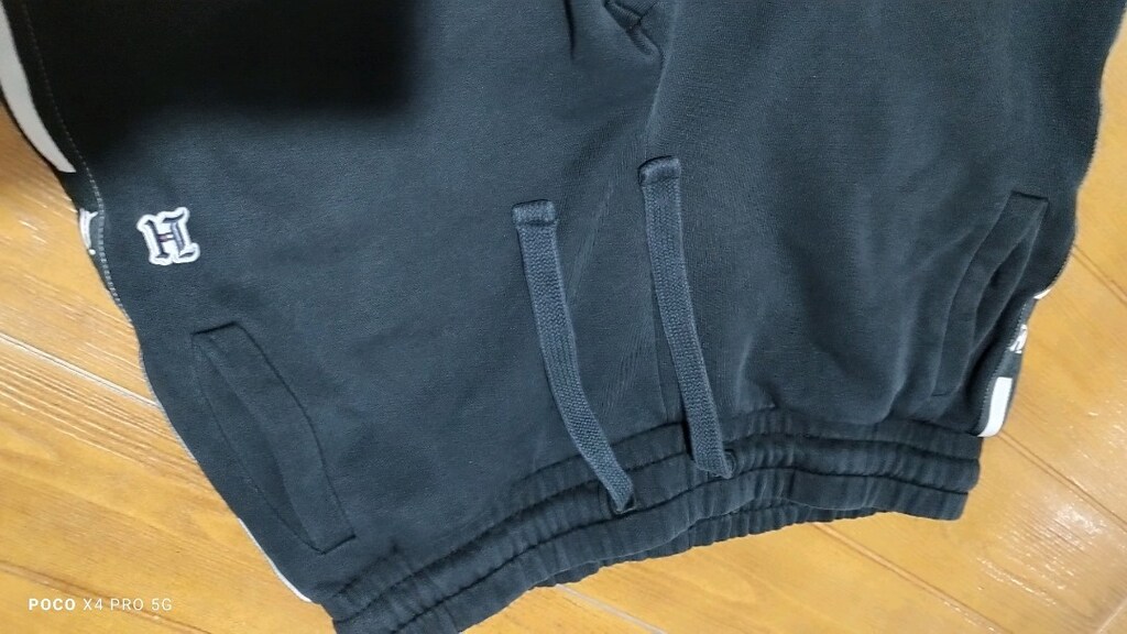 #Tommy Hilfiger eşofman..Çokça var..Eni çekilince 46 Boyu 101??? - 3