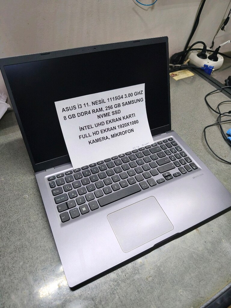 Asus i3 11. nesil 8 ram 256 nvme full HD ekran - 2