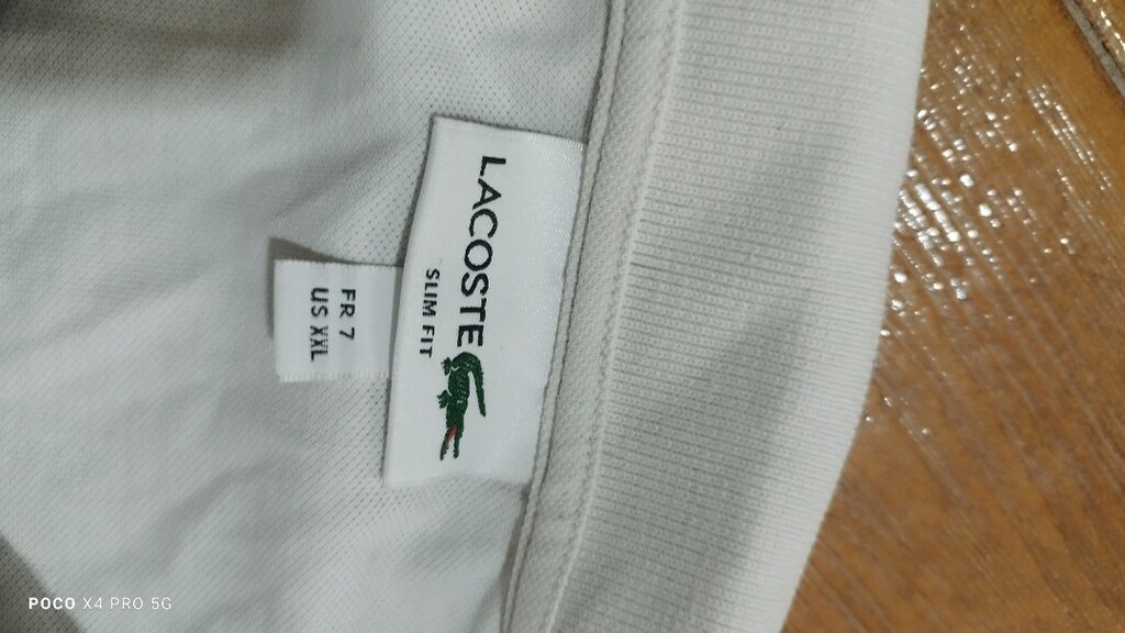 #Lacoste tshirt..Önde leke ve nokta kusur..Eni çekilince 55 Boyu 72 - 2