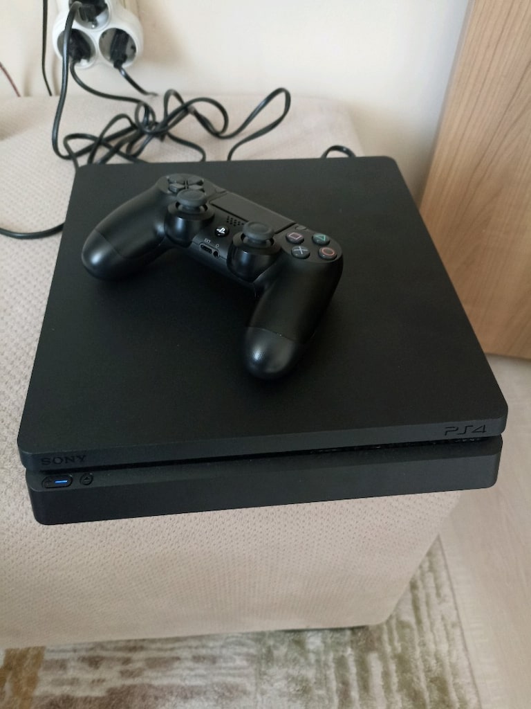Tertemiz PlayStation 4 Slim Digital Versiyon 500 gb