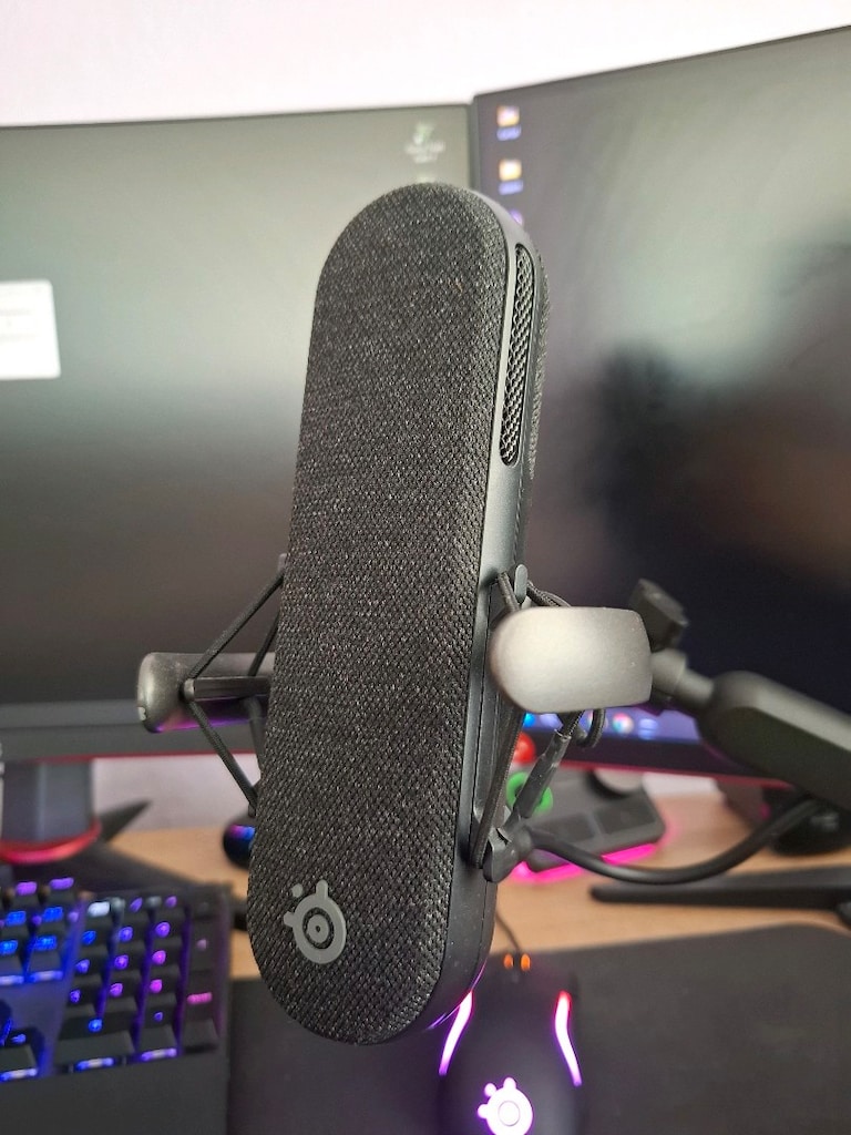 Steelseries alias pro mikrofon