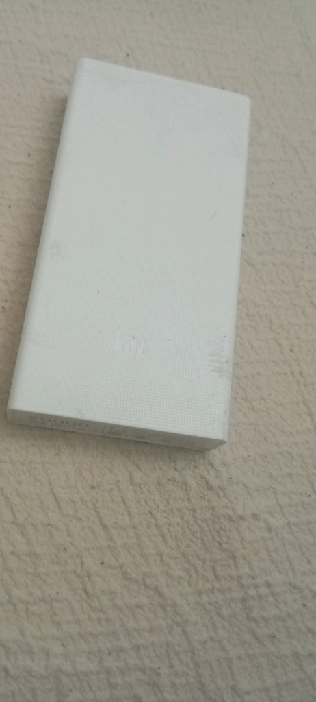 Yüksek kapasiteli Xiaomi powerbank, 20000 mAh - 3