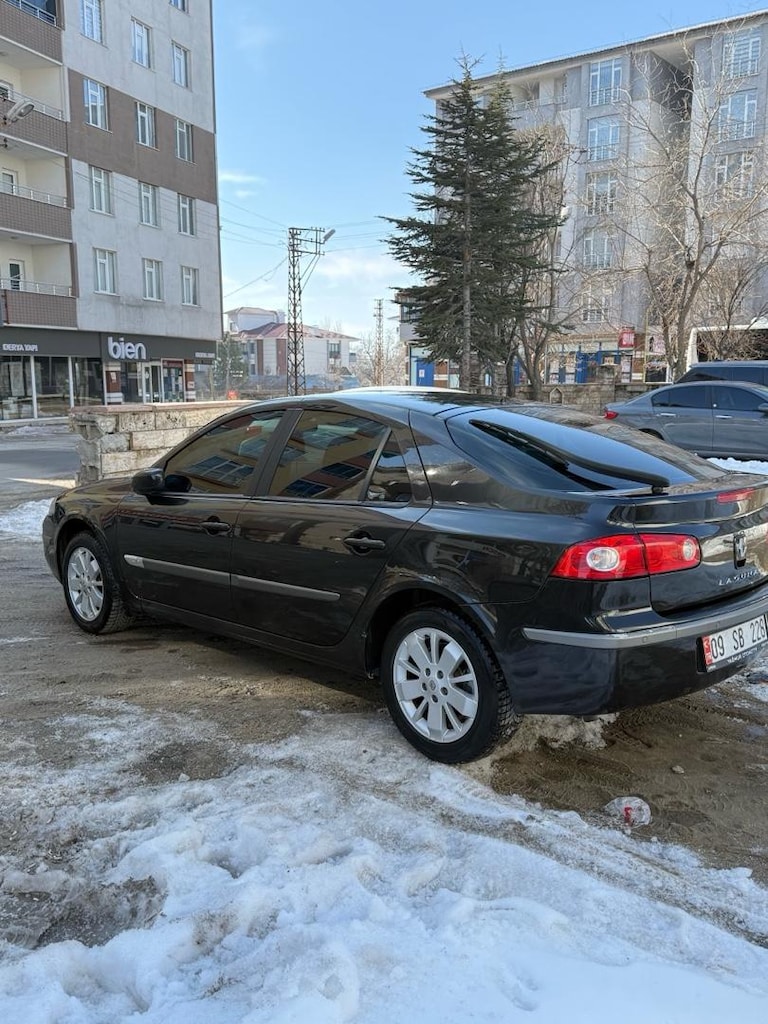 112 bin km de deyişensiz boyasız Laguna 2 - 5
