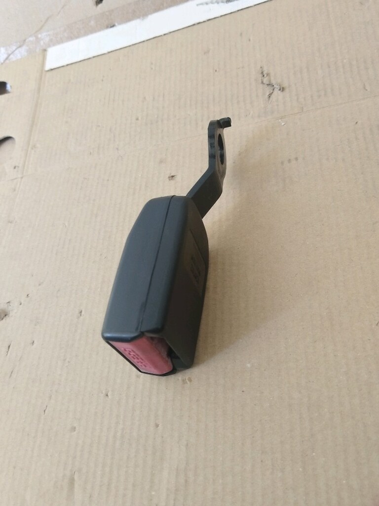 Clio 2 ön koltuk emniyet kemer kolu 1 ad. Renault mais 1999 2009 - 2