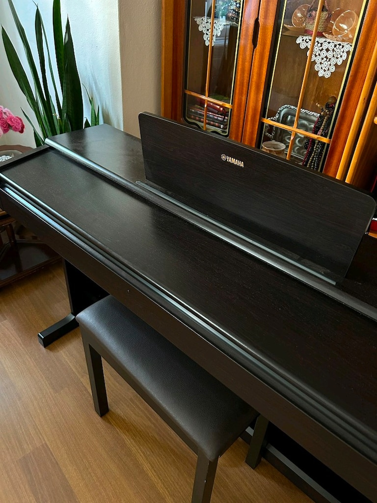 Yamaha Dijital Piyano- Gül Ağacı Rengi - 2