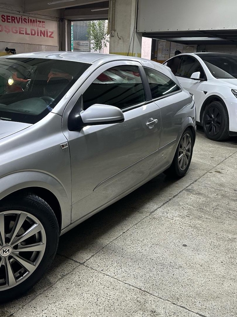 Opel astra h gtc sport - 2