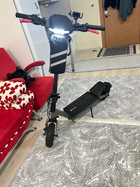 1200 W elektrikli scooter