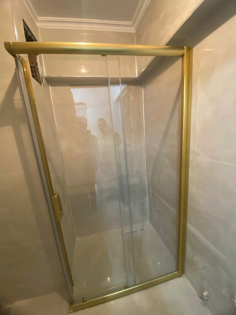 DUŞAKABİNDE FIRSAT - 18