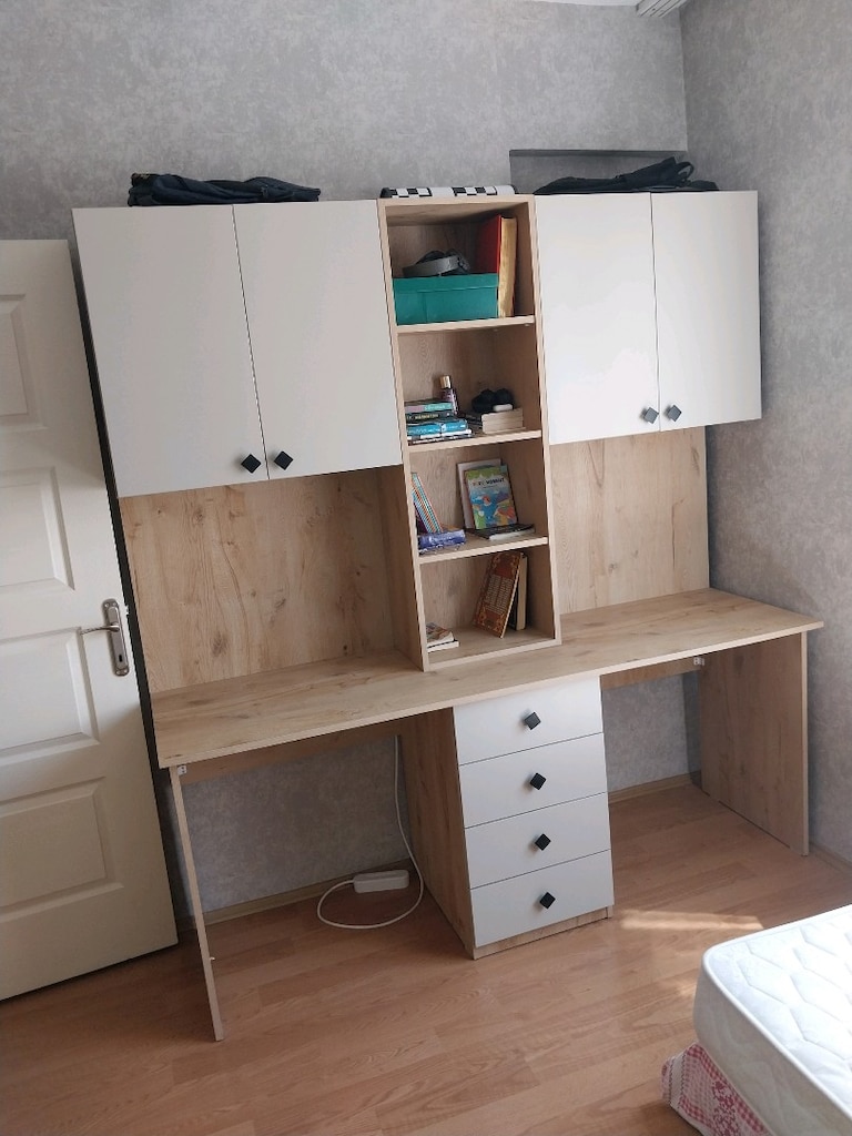 Özel yapım MDF Dolaplı ve kitaplıklı Ders Çalışma Masası