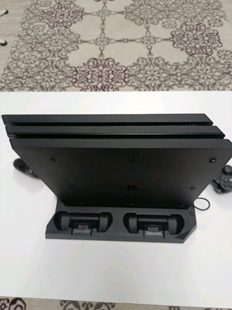 PS4 PRO - 2