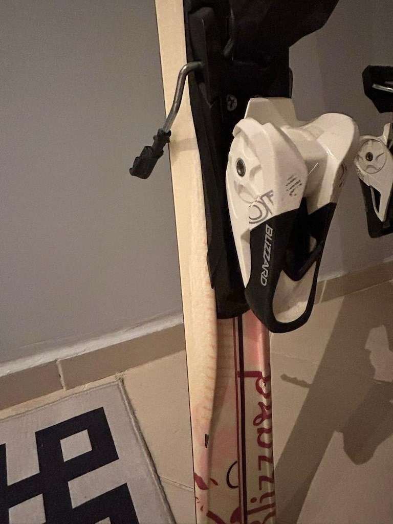Blizzard Kayak - 4