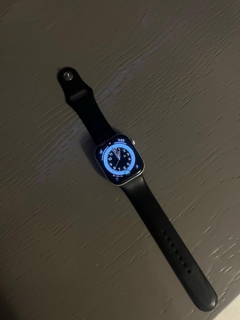 Apple Watch Series 10 (GPS) 46 mm Siyah -6 Adet Kordon Hediyeli - 10