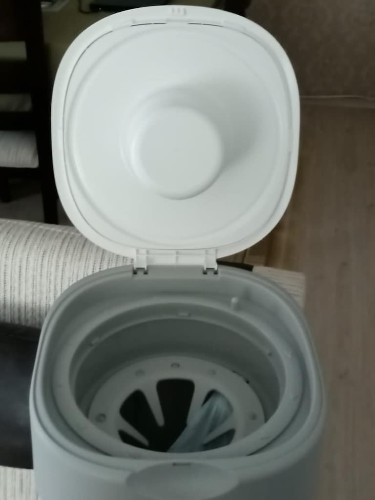 Tommee Tippee TwistClick Bebek Bezi Çöp Kova Sistemi - 2
