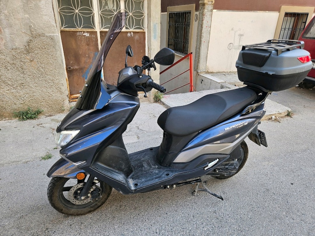 SUZUKİ BURGMAN - 2