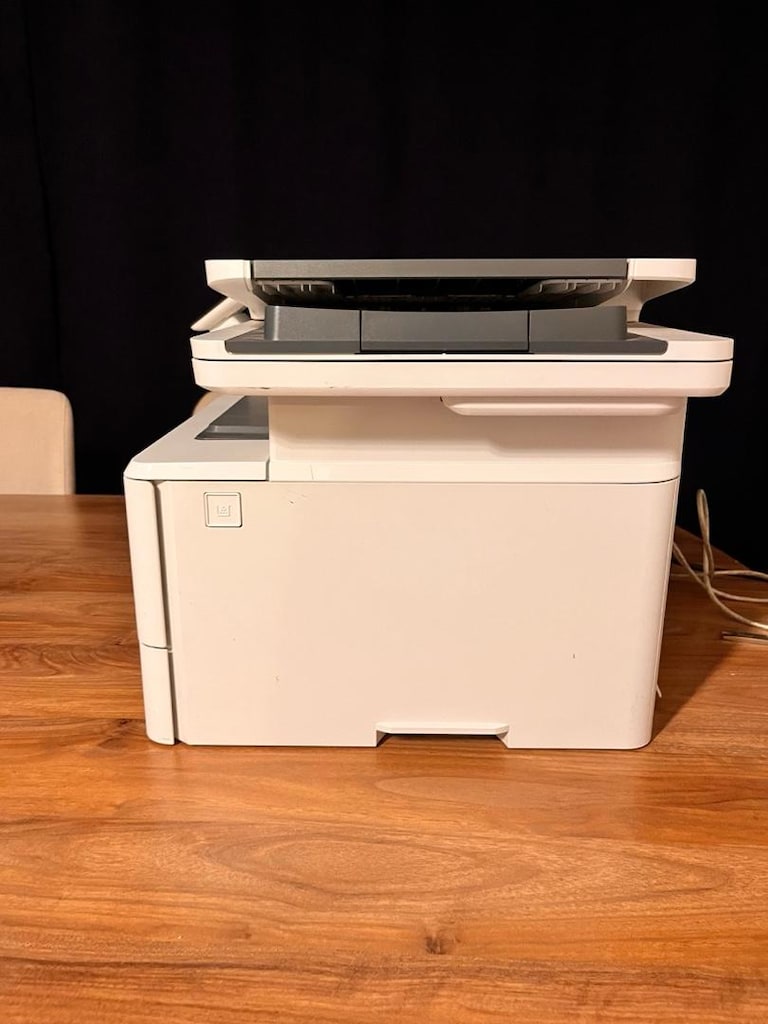 HP Laserjet Pro - 5