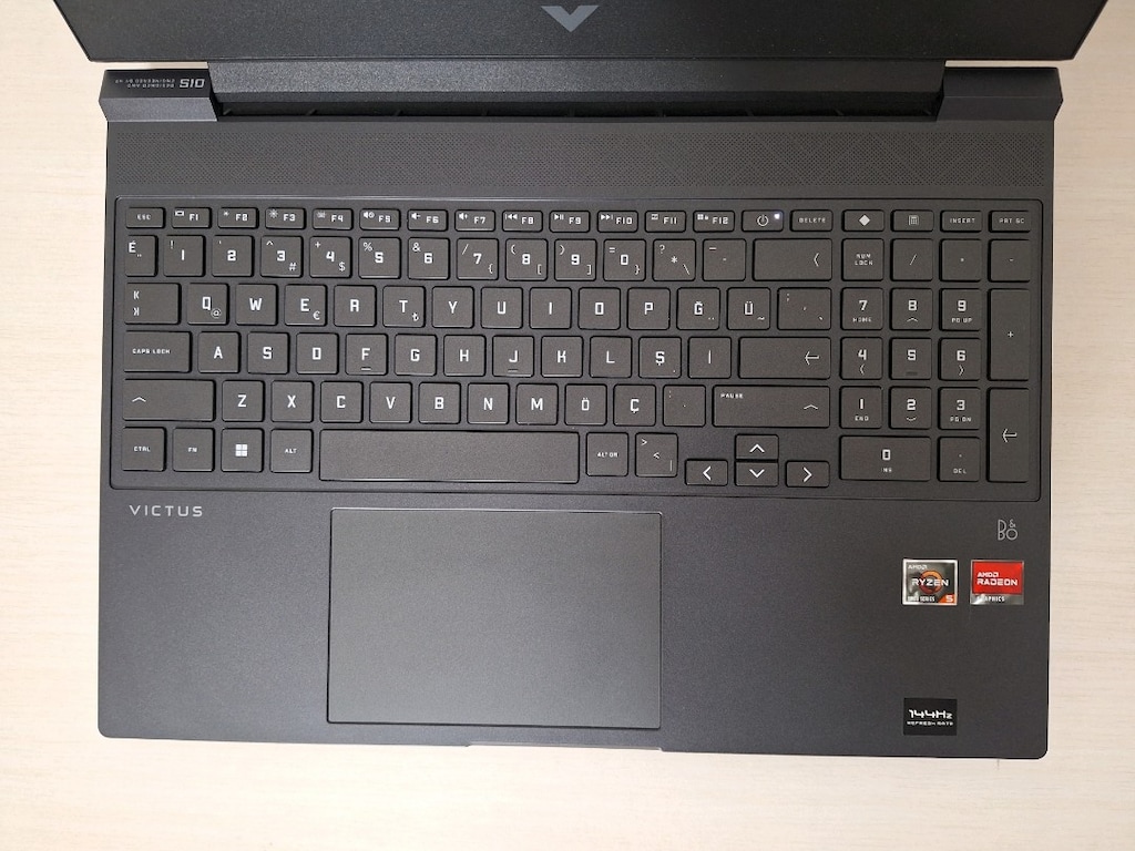 HP Victus oyuncu laptopu 16 gb RAM mouse ve klavye hediye - 6
