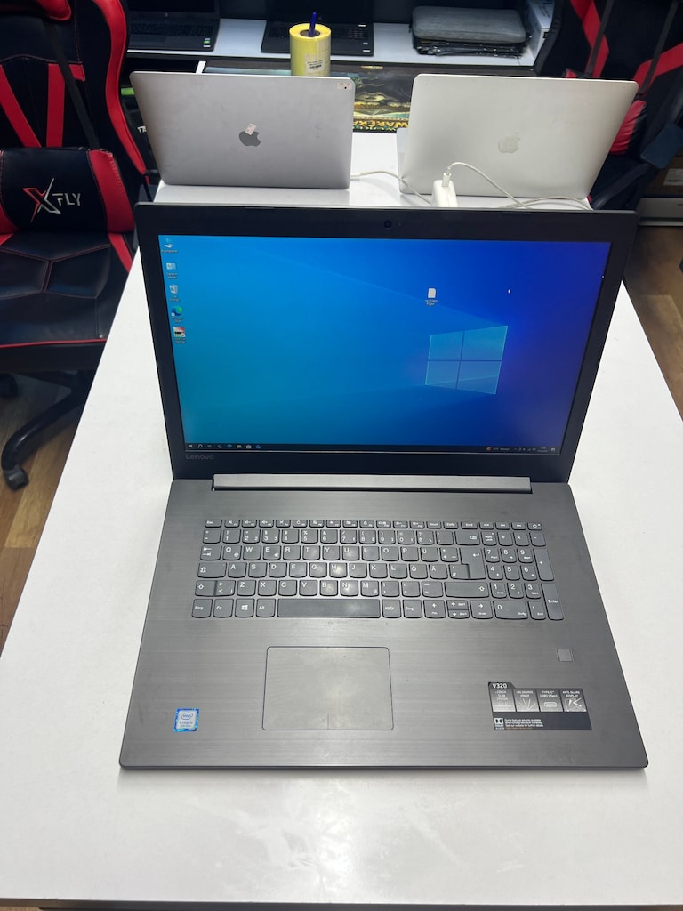 A90 - Lenovo Laptop Intel Core i5-8250U 12 GB RAM 120 GB SSD - 4