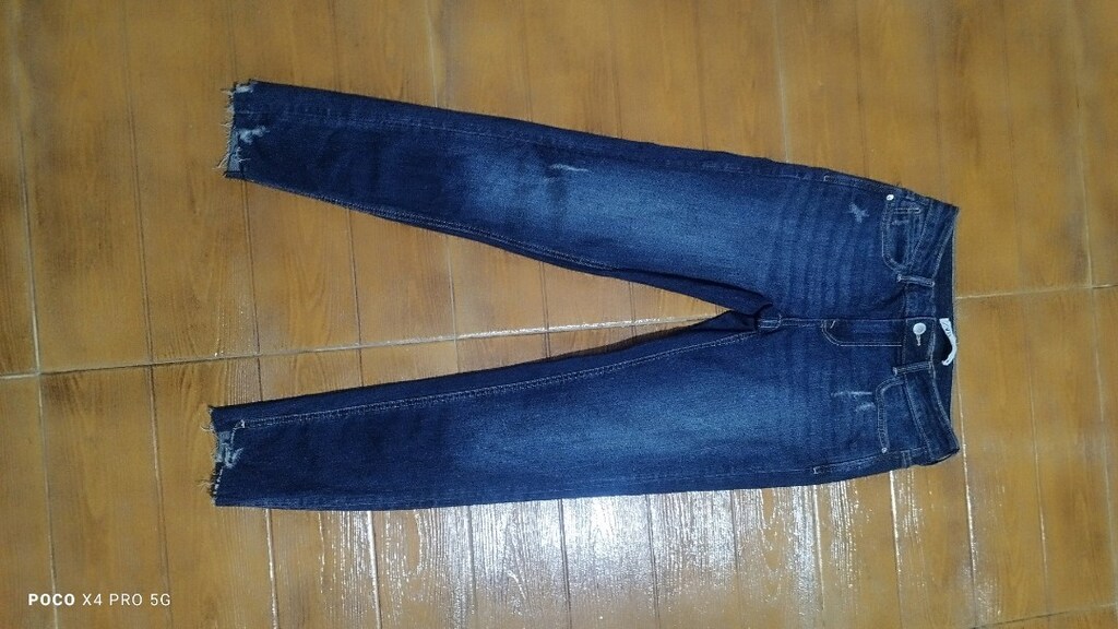 #Zara jeans pantolon.Piyasası çok pahalıdır...Çokça eşofman var. - 8
